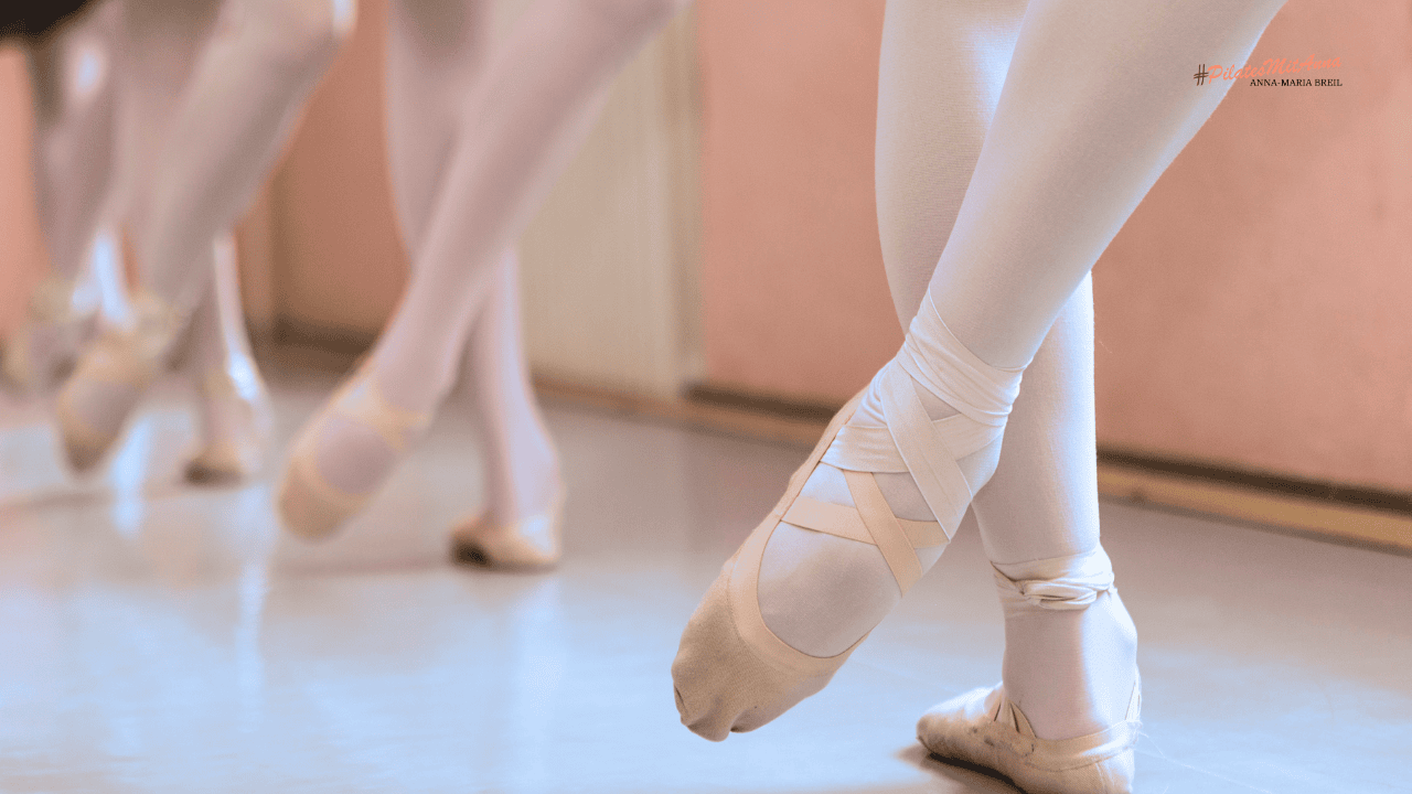 Pilates für Balletttänzer Füße von Balletttänzern in Schläppchen